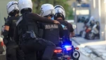 Άνω Λιόσια: Επίθεση με πέτρες και ξύλα σε ομάδα ΔΙΑΣ που καταδίωκε ύποπτο ΙΧ – Δάγκωσαν αστυνομικό