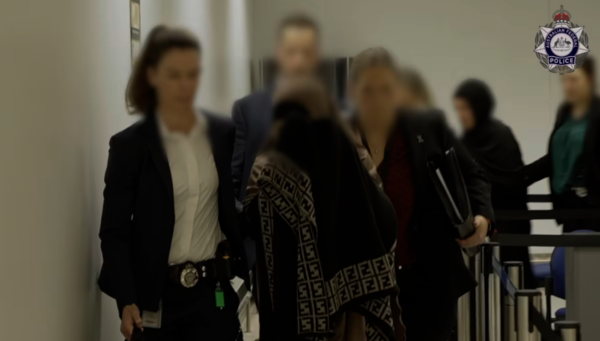 Αυστραλία: Διώκονται δυο γυναίκες-σύζυγοι τζιχαντιστών του Ισλαμικού Κράτους επειδή κράταγαν σκλάβα στη Συρία