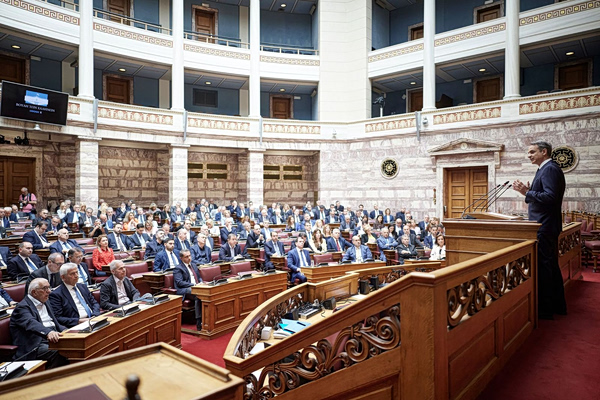 Αιχμές, «καρφιά» και «μαχαιρώματα» – Όλα όσα έγιναν στην Κ.Ο. της ΝΔ – Η δυσαρέσκεια προς το Μαξίμου παραμένει