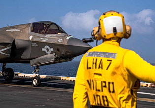 CENTCOM: Οι ΗΠΑ επιβεβαιώνουν πως χτύπησαν το Ιράν σε ξηρά και θάλασσα «σε αυτοάμυνα»