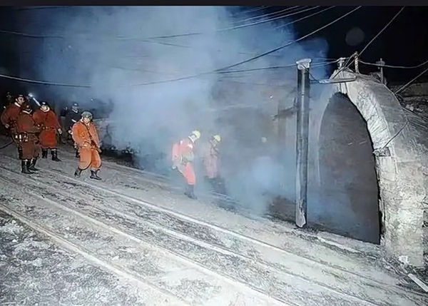 Κίνα: Η πολύνεκρη έκρηξη στο ανθρακωρυχείο αποτελεί τη χειρότερη τραγωδία στη χώρα εδώ και 17 χρόνια