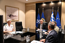 Πρώτη τηλεδιάσκεψη Υπουργών Άμυνας για αποστολή δυνάμεων στα Στενά του Ορμούζ – Παρών ο Δένδιας