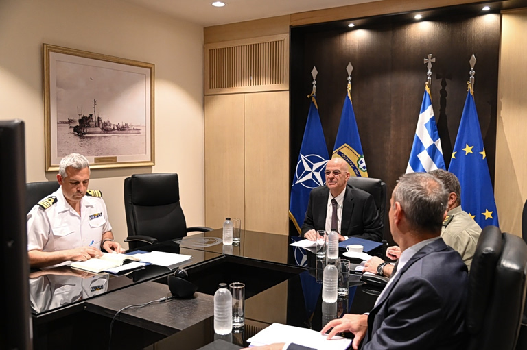 Πρώτη τηλεδιάσκεψη Υπουργών Αμυνας για αποστολή δυνάμεων στα Στενά του Ορμούζ - Παρών ο Δένδιας