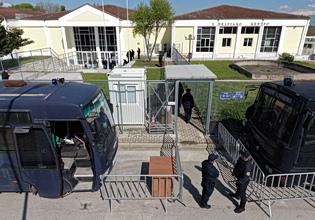 Δική Τεμπών: Αυξήθηκε ο αριθμός των θέσεων στην αίθουσα του Εφετείου Κακουργημάτων Λάρισας