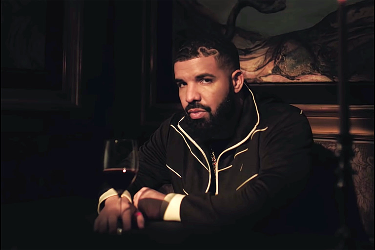 Drake: Ξεπέρασε τον Μάικλ Τζάκσον, κυνηγάει τους Beatles