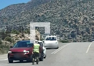 Επέστρεψαν οι «παρκαδόροι» στο Ελαφονήσι – Παράπονα από επισκέπτες