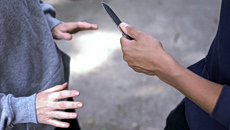 Μαχαίρωσαν 15χρονο στον Νέο Κόσμο – Άφαντοι οι δράστες