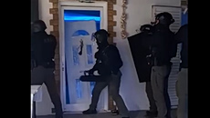 Βίντεο από τη μεγάλη αστυνομική επιχείρηση για την εξάρθρωση σπείρας που έκανε απάτες με κέρδη 3 εκατ. ευρώ