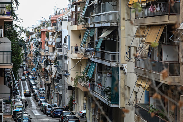 Μεσοβέζικη λύση για το Σπίτι Μου 2, μετά την κατακραυγή – Σκωτσέζικο ντους για χιλιάδες δικαιούχους