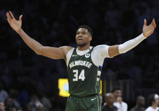 NBA: Ολοκληρώθηκε η έρευνα για Μπακς-Αντετοκούνμπο – Καμία ποινή για τα «Ελάφια»