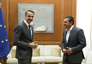 Δημοσκόπηση: Στη δεύτερη θέση η ΕΛΑΣ – Ο Τσίπρας ισχυρότερος αντίπαλος του Μητσοτάκη – Μάχη ΠΑΣΟΚ με Καρυστιανού για την τρίτη θέση