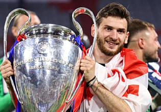 Champions League: Παίκτης της σεζόν ο Κβαρατσχέλια (pic)
