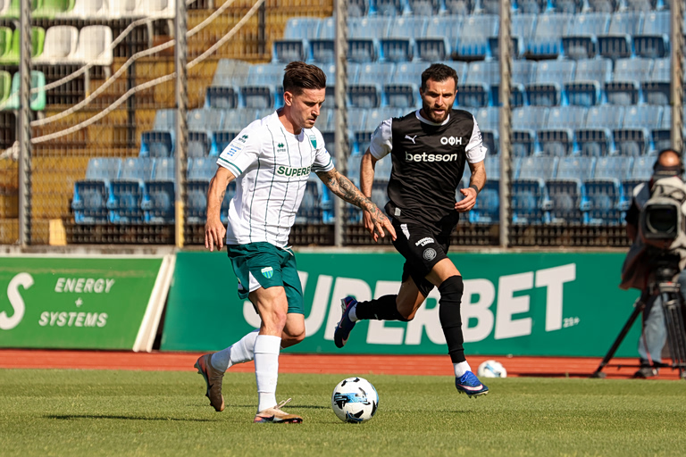 Λεβαδειακός-ΟΦΗ 3-2: Οι Βοιωτοί έκαναν επική ανατροπή στο 100′ και με τα τρία γκολ στις καθυστερήσεις!