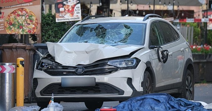 Γερμανία: Δύο νεκροί και περισσότεροι από 15 τραυματίες - Συνελήφθη ο οδηγός που παρέσυρε πεζούς στη Λειψία
