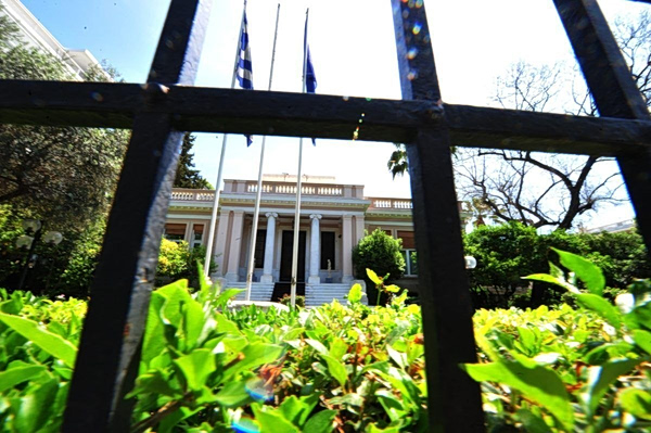 Σύννεφα πάνω από το συνέδριο της ΝΔ: Η κρίση θεσμών στιγματίζει την κυβέρνηση – Αμείωτη η εσωκομματική δυσαρέσκεια