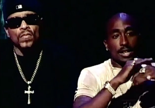 Ένα σπάνιο ντοκουμέντο του Tupac να τραγουδάει «You Don’t Bring Me Flowers»