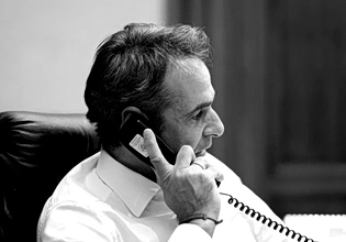 Εάν είναι να χτυπήσει το τηλέφωνο στις 03.00 π.μ. καλό είναι να μην το σηκώσει ο Κυριάκος Μητσοτάκης