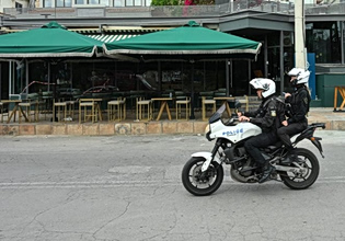 Γνωστός Αλβανός τράπερ ήταν στην παρέα του διαβόητου κακοποιού «Τίτι» στο Μικρολίμανο