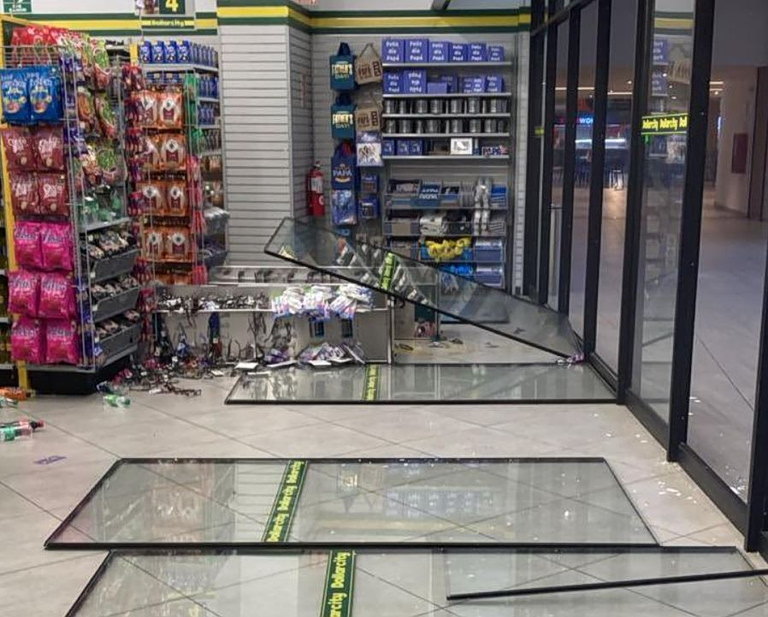 Ισχυρός σεισμός 6,1 βαθμών στα νότια της χώρας – Τρομακτικά βίντεο