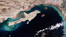 Εκρήξεις στο Ιράν στην παράκτια πόλη – λιμάνι του Μπάνταρ Αμπάς και στην νήσο Κεσμ