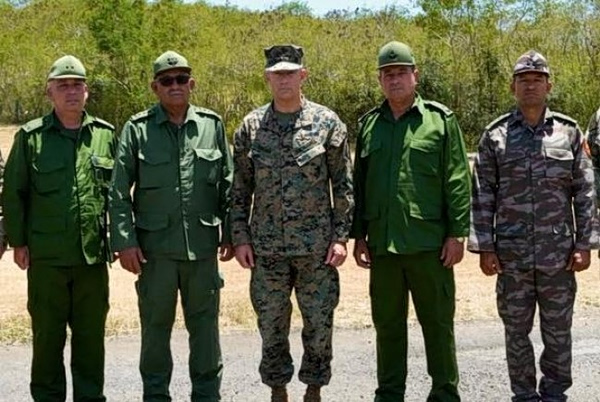 Κορυφαίοι στρατιωτικοί αξιωματούχοι από ΗΠΑ και Κούβα συναντήθηκαν στο Γκουαντανάμο