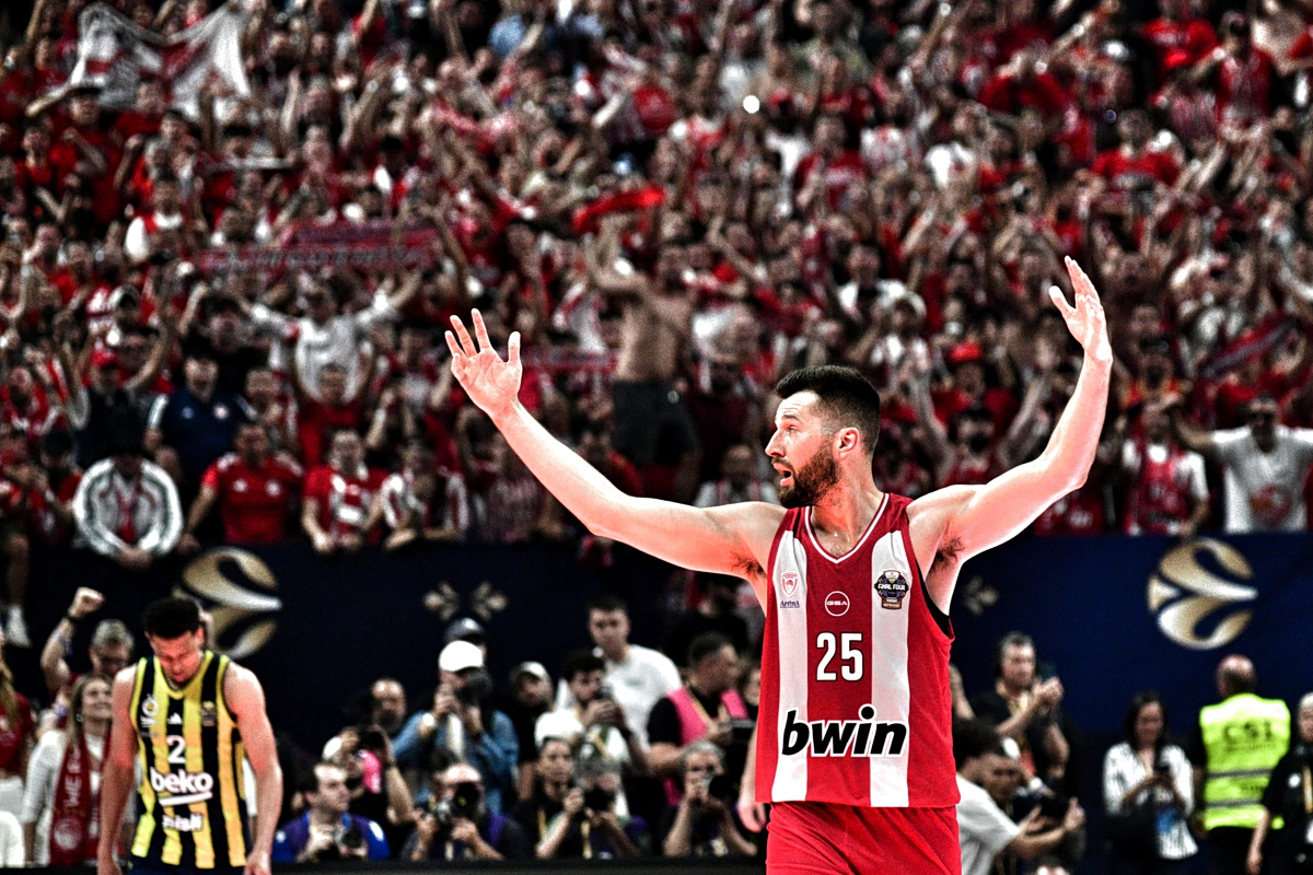 ‘Ετσι αποθέωσε η Euroleague τον Πίτερς (vid)