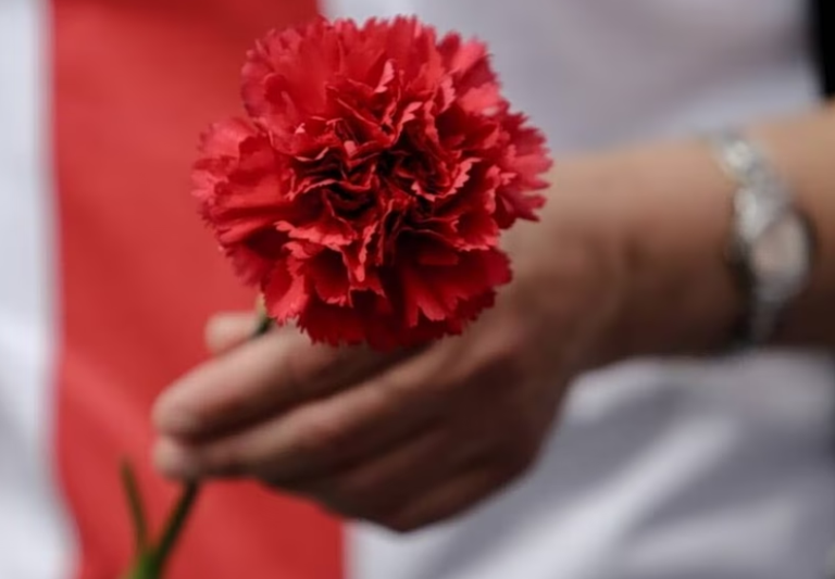 Πώς αμείβονται όσοι εργάζονται την Πρωτομαγιά