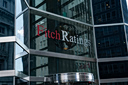 Fitch: Μπαίνει στο «μικροσκόπιό» της η ελληνική οικονομία