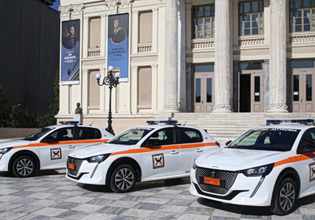 Εντατικοί έλεγχοι της Δημοτικής Αστυνομίας Πειραιά για οχήματα που βρίσκονται σε ακινησία
