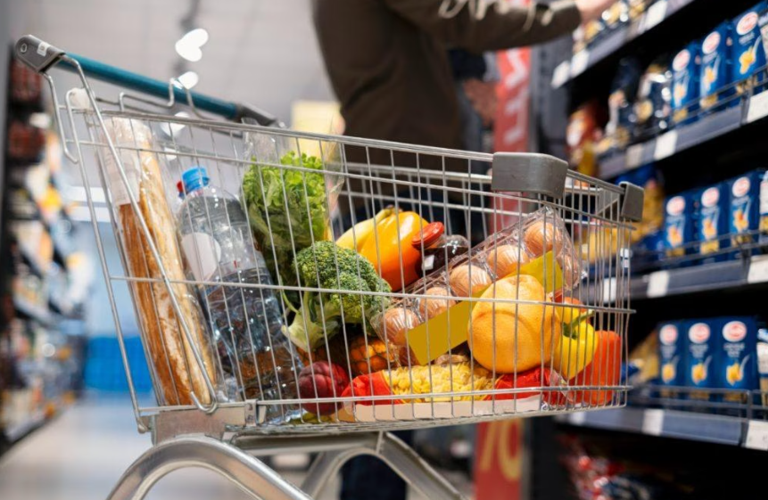 Νέα πρόστιμα σε εταιρείες τροφίμων για αθέμιτη κερδοφορία – Τα ποσά που καταλογίστηκαν
