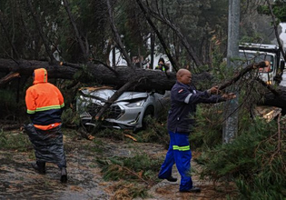 Νότια Αφρική: Τουλάχιστον 10 νεκροί εξαιτίας ακραίων καιρικών φαινομένων