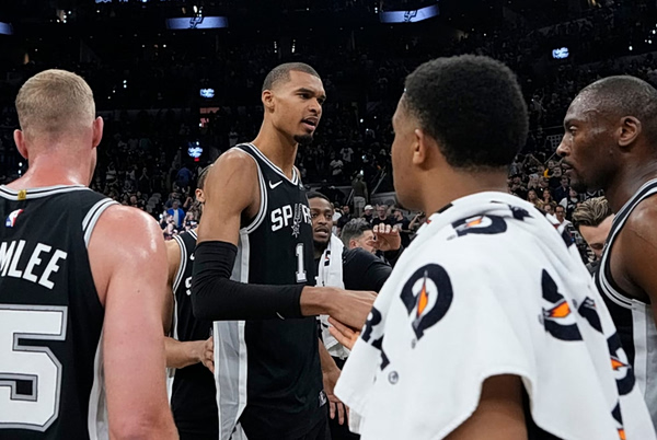 NBA: Οι Σπερς ισοφάρισαν τους Θάντερ και τώρα … Game 7 (vids)