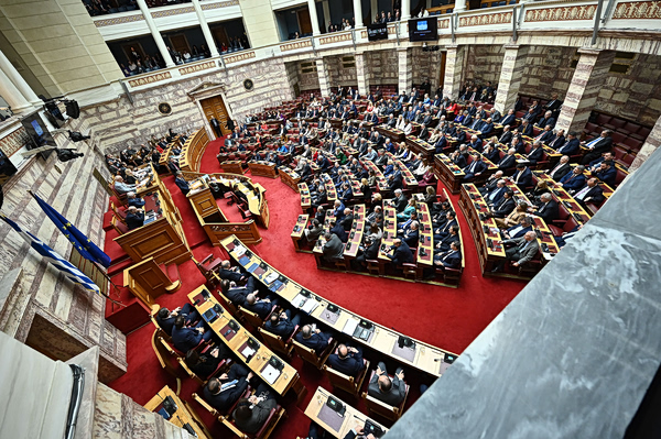 «Ανέλεγκτες όπως κατατέθηκαν» οι δηλώσεις Πόθεν Έσχες των πολιτικών