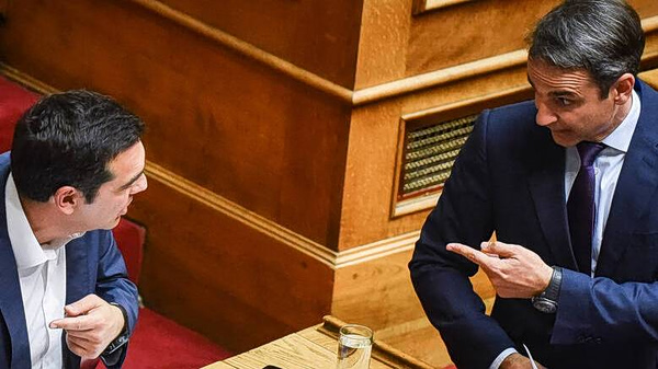 Η κυβέρνηση Μητσοτάκη του «τα πάντα στα χέρια του τραπεζίτη» κατηγορεί πάλι τον Τσίπρα για το 2015