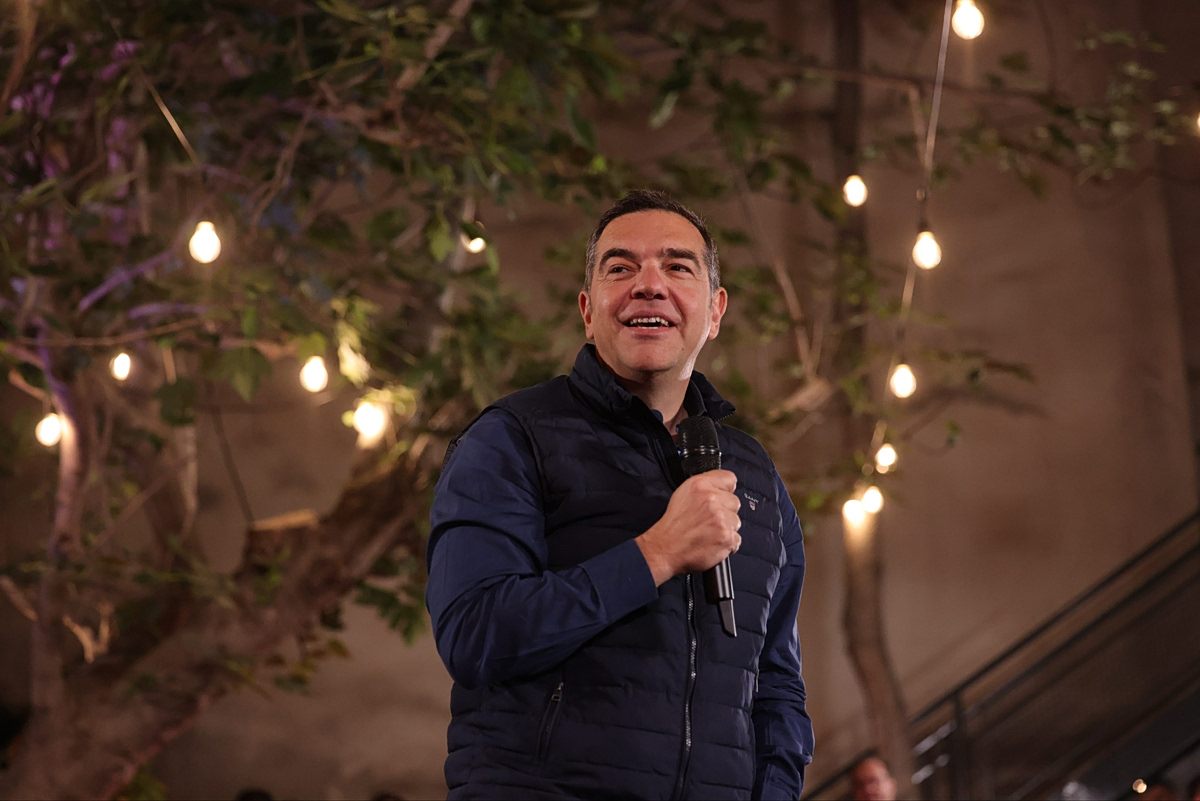 Σε «μπλαουγκράνα» ρυθμούς ο Αλέξης Τσίπρας πριν την ανακοίνωση του νέου κόμματος