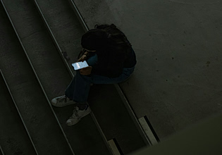 The Expla-in Project | Δημογραφικό: Το smartphone εμπόδιο για να κάνουμε παιδιά;