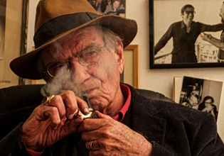 Βασίλης Βασιλικός: Τα σφάλματα της ασφάλτου