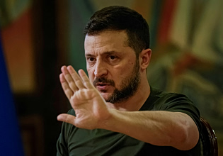 Ουκρανία: Κατάπαυση του πυρός από τα μεσάνυχτα της Τρίτης, ανακοινώνει ο Ζελένσκι