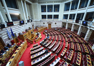 Υποκλοπές: Από το επιτελικό κράτος στο επιτελικό «μπάζωμα» ενός τεράστιου σκανδάλου