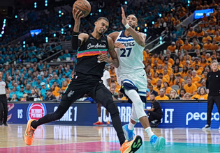 NBA: Break των Τίμπεργουλβς στο Σαν Αντόνιο παρά την ιστορική βραδιά του Γουεμπανιάμα (vids)