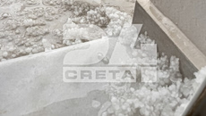 Κρήτη: Χαλάζι και θυελλώδεις βοριάδες στο Ηράκλειο – Πλοία δεν κατάφεραν να δέσουν στο λιμάνι