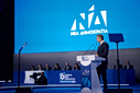 Με άγχος για εσωκομματικά και δελφίνους ο Μητσοτάκης στο συνέδριο