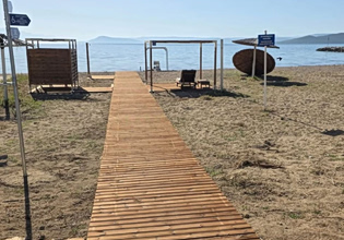 Ισότιμη πρόσβαση στη θάλασσα σε παραλίες του Δήμου Λοκρών