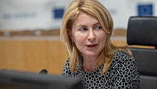 Η Επιτροπή των Περιφερειών υπογραμμίζει τον ρόλο των περιφερειών στις ερευνητικές και τεχνολογικές υποδομές