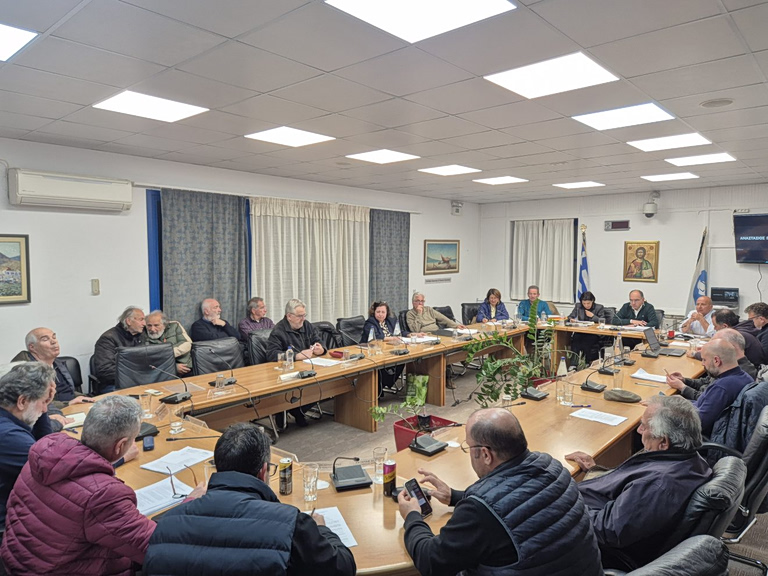 Καταβολή επιδόματος σε γιατρούς του Κέντρου Υγείας Πάρου αποφάσισε το δημοτικό συμβούλιο