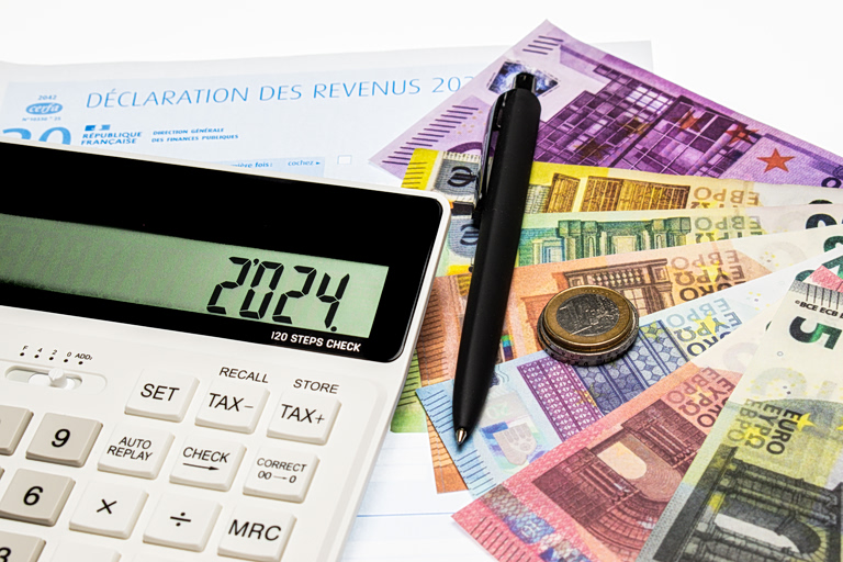 Ποιοι Ευρωπαίοι πληρώνουν τους υψηλότερους φόρους; – Τι ισχύει για τους Έλληνες;