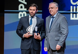 ELPEN: Βραβείο Εξωστρέφειας από το ΕΒΕΑ ως πρότυπο ελληνικής εξαγωγικής αριστείας