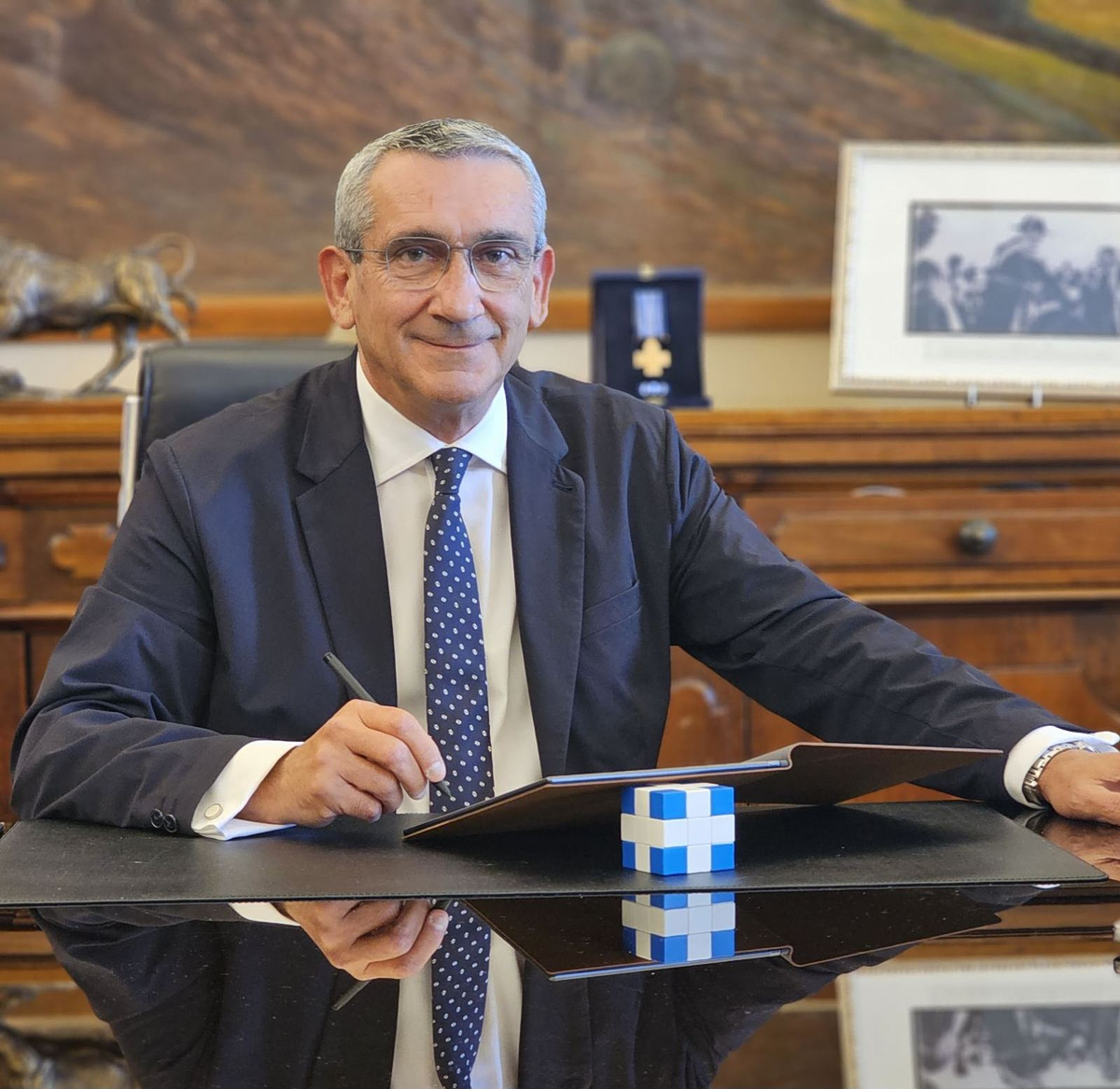 Συγχαρητήρια επιστολή του Περιφερειάρχη Νοτίου Αιγαίου προς τον Φώτη Μάγγο