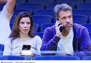 Αντελίνα Βαρθακούρη: «Κλεινόμουν στο μπάνιο και έκλαιγα, έλουζα τα μαλλιά μου και έφευγαν τούφες»