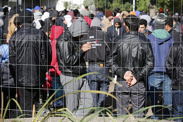 Σε ισχύ από σήμερα το νέο Σύμφωνο για το Άσυλο και τη Μετανάστευση